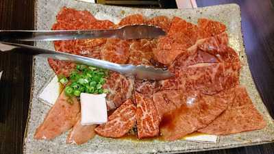 焼肉　吉田　本店