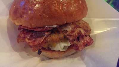 ゴールデンブラウン