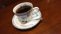 山浦珈琲店 本店