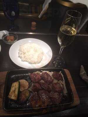 熟成肉専門 鉄板焼 但馬屋 ルクアイーレ