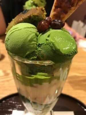 京都 つる家 茶房ヒルトンプラザイースト店