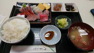 新潟漁協直売所 食事処 地魚工房