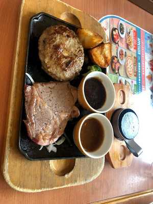 ガスト 新潟紫竹山店