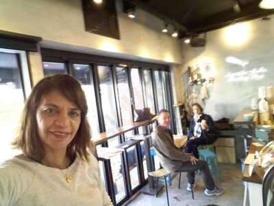 Latte Art Junkies Roasting Shop