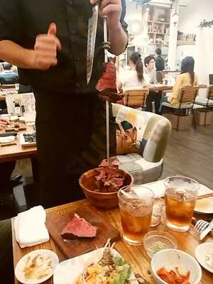 厳選塊肉食べ放題の店 肉バル横丁 新潟けやき通り店