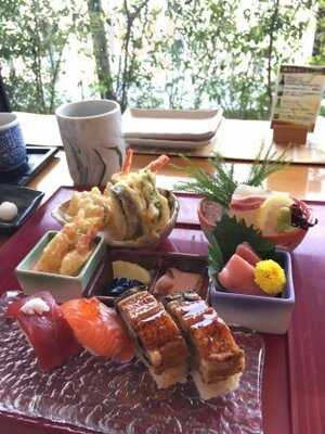 縄寿司 なんばダイニングメゾン店