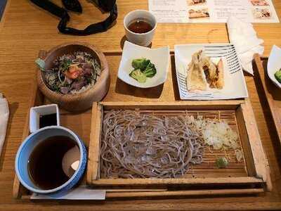 菜な Kitte丸の内