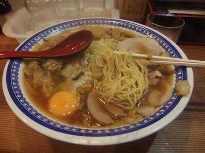 彩華ラーメン上六店