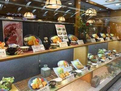 とんかつ豚晴 なんばウォーク店