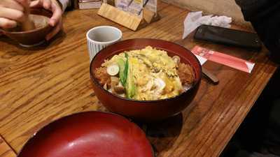 とんかつ 豚ゴリラ 本店