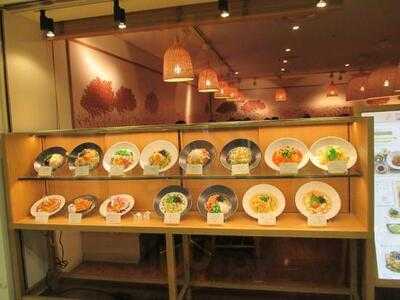 こなな 阪急三番街店