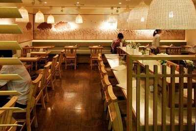 こなな 阪急三番街店