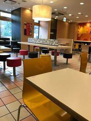 マクドナルド 地下鉄谷町四丁目