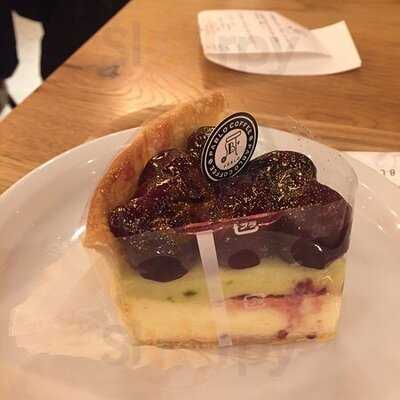 焼きたてチーズタルト専門店pablo Coffee 心斎橋オーパきれい館店