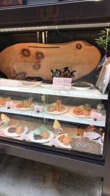 洋食やろく 本店