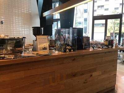 ダウンステアーズコーヒー