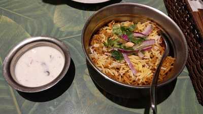 エリックサウス 東京ガーデンテラス紀尾井町店