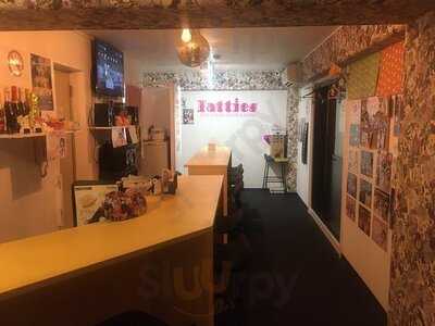 ぽちゃティブ居酒屋fatties