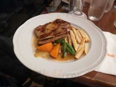 ロイヤルホスト堀川五条店