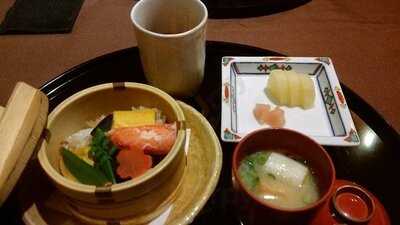 日本料理 湯木 新店