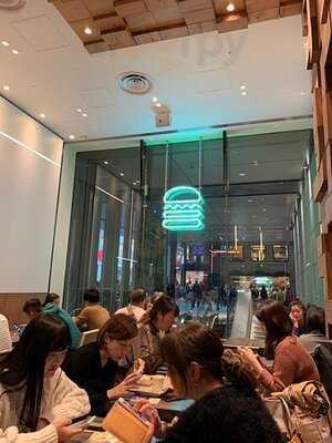 シェイクシャック大丸心斎橋店