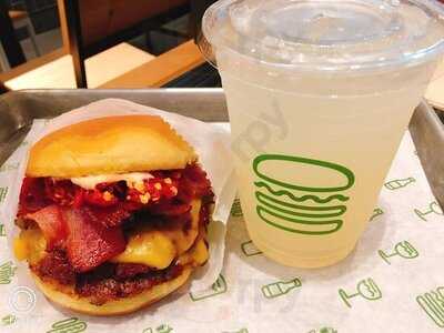 シェイクシャック大丸心斎橋店