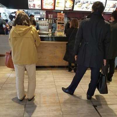 マクドナルド Jr東京駅店