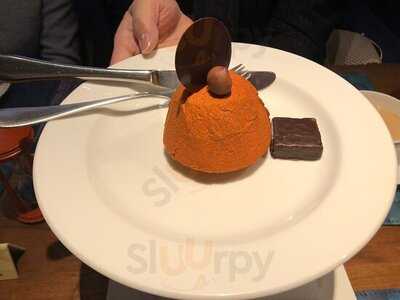 ドゥブルベボレロ 大阪本町店