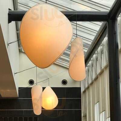 ロビーラウンジ