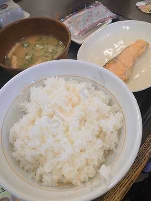 なか卯 新潟小針台店