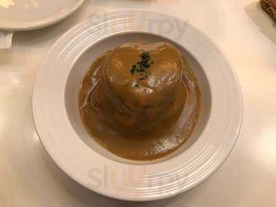 鉄板料理とシャンパーニュワインのお店 赤白