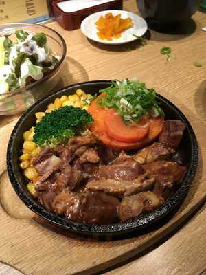 博多天神 ホルモン ヨドバシ梅田店