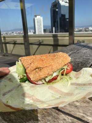 サブウェイ 野菜ラボグランフロント大阪店
