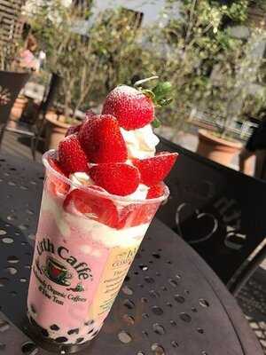 Urth Caffe Japan (アースカフェ)