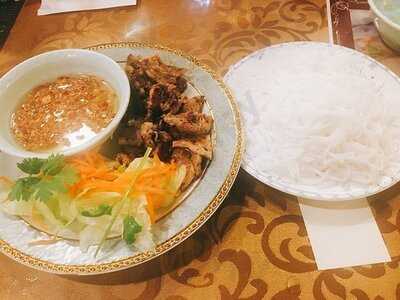 ベトナム料理 フォーゴン栄店