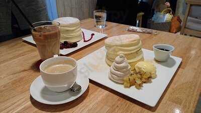 カフェ＆ダイニングフルール京都駅前店