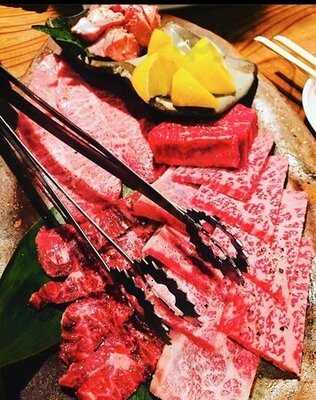 焼肉マル 心斎橋本店