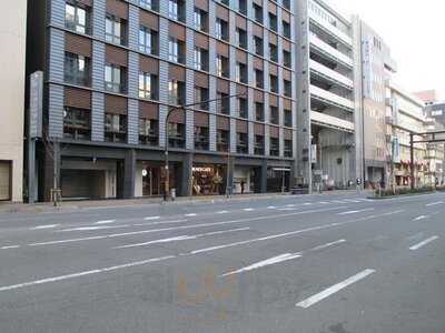 モスカフェ 烏丸六角店