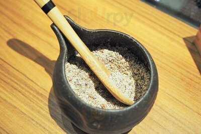 ごま屋ちゅう兵衛 なんばダイニングメゾン店