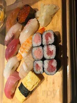 すし屋 銀蔵 秋葉原 本館