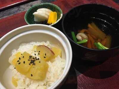 暗闇坂宮下 丸の内店