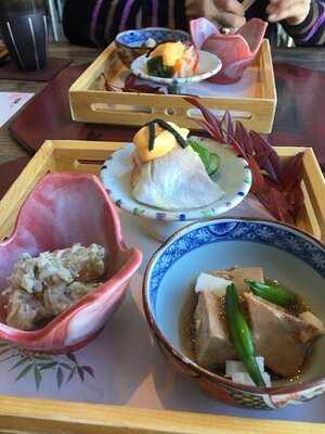 暗闇坂宮下 丸の内店