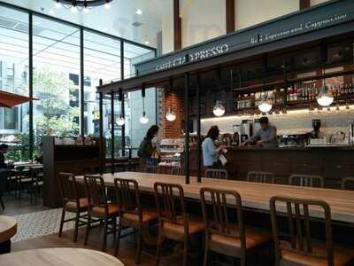 カフェ チャオプレッソ上本町駅店