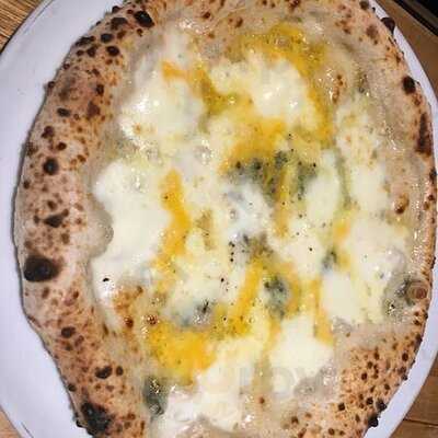 ピッツエリア・ヴァ・ブー