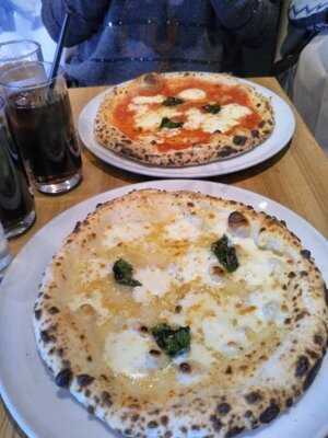 ピッツエリア・ヴァ・ブー