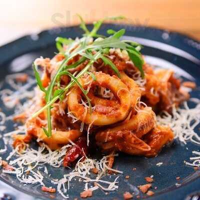 炭火とワイン 梅田店