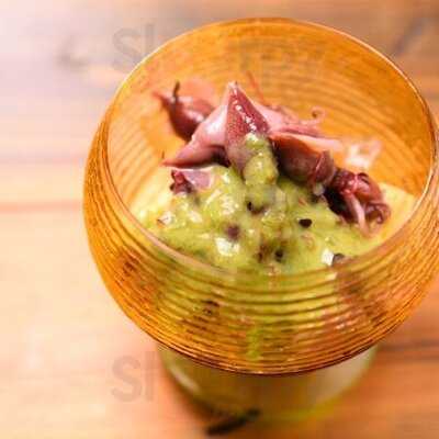 炭火とワイン 梅田店