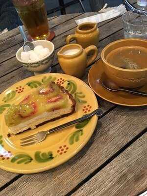 ア ラ カンパーニュ 大阪茶屋町店