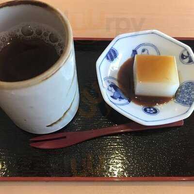 とうふ料理 八かく庵 大阪マルビル店