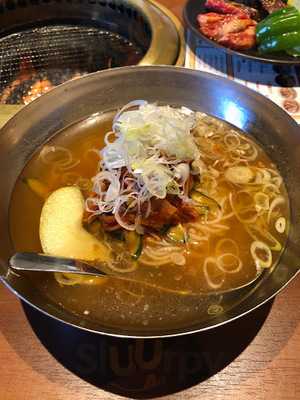 食辛房 広島白島qガーデン店